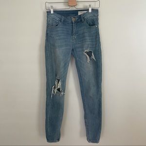 Pistola ripped skinny jeans sz 26